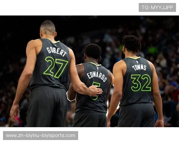 森林狼队双塔组合在2024赛季是否找到内线攻防平衡点